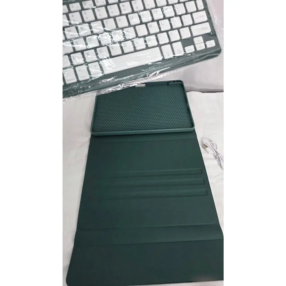 Green Folio Case & Detachable Keyboard for iPad Air 11